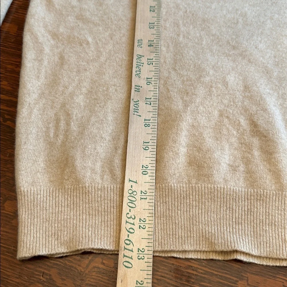 Vintage Drumohr 100% Cashmere Vneck Sweater Camel Size Large